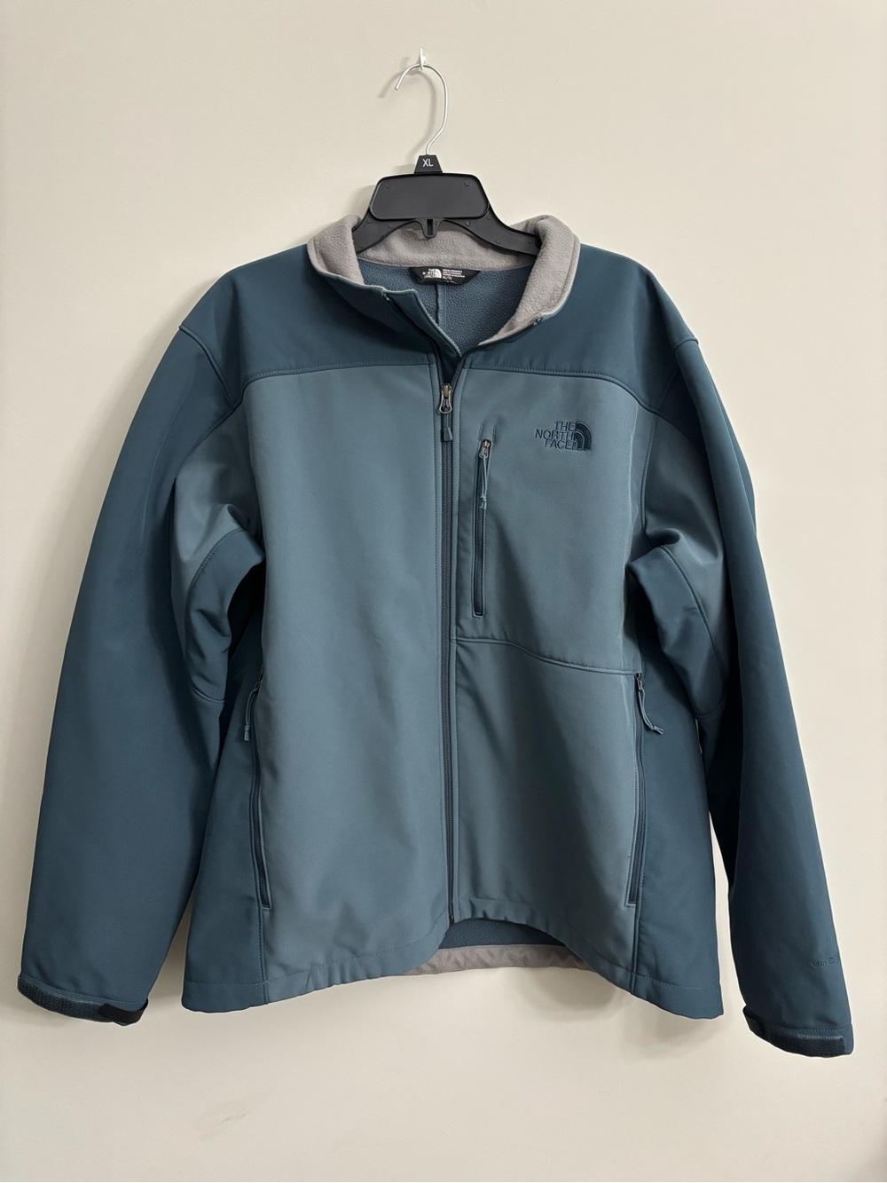 The North Face Men’s Slate Blue Softshell Jacket